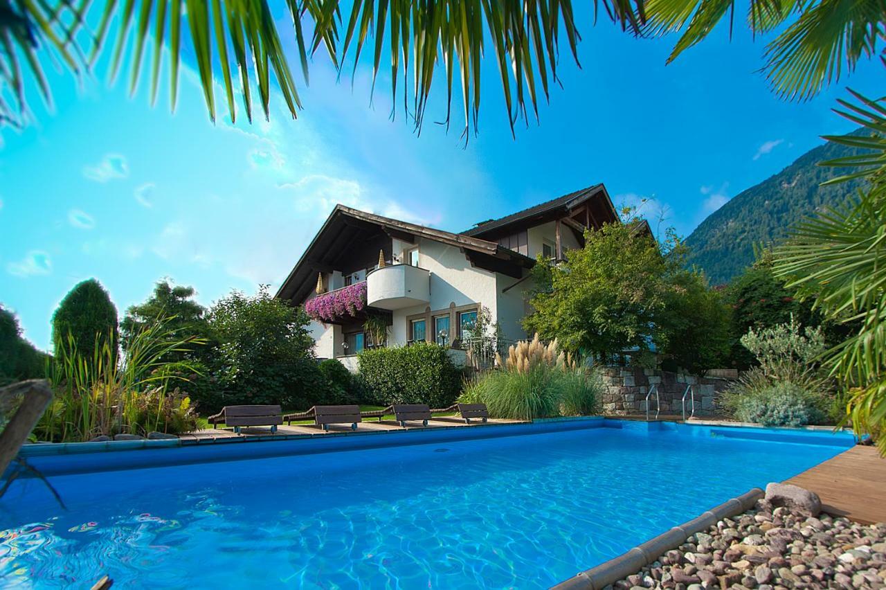 Guesthouse Christine Marlengo Exterior foto